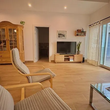 Casa vacanze Stunning Home, Wifi, 5min, 4br