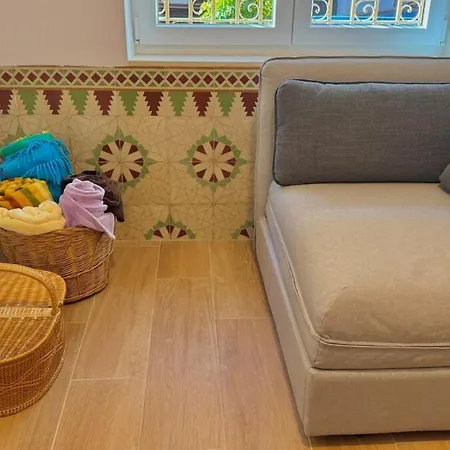 Stunning Home, Wifi, 5min, 4br Casa vacanze